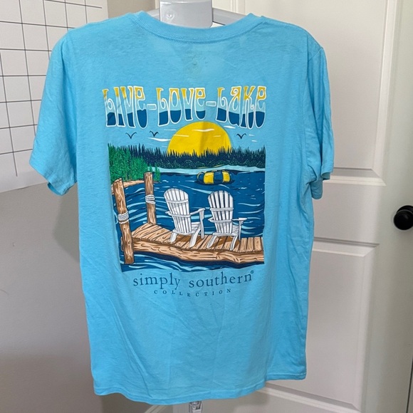 Simply Southern Aqua Lake Scene Tee - Picture 1 of 4